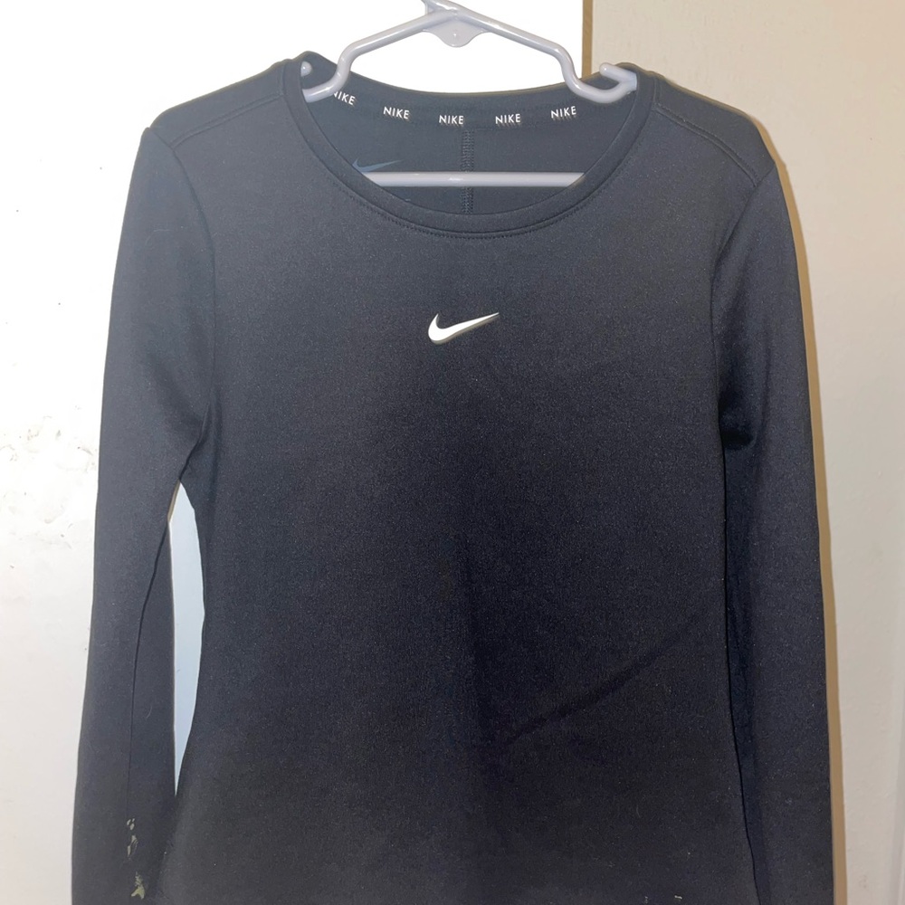 Kids unisex therma fit long sleeve size small